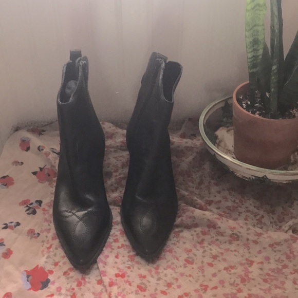 Vintage Leather Ankle Booties - Picture 3 of 12